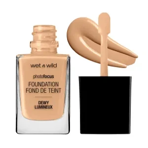 Wet n Wild Photo Focus™ Foundation- DEWY LUMINEUX Classic Beige 30ml